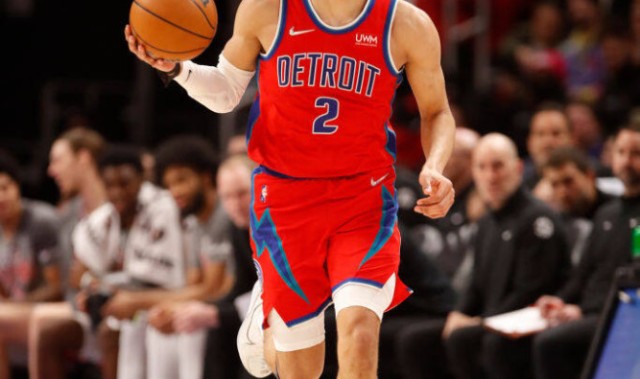  坎宁安33分活塞加时胜步行者  