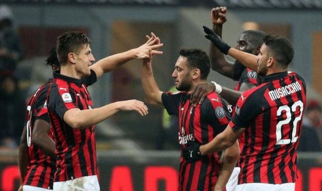  AC米兰逆袭取胜止颓势