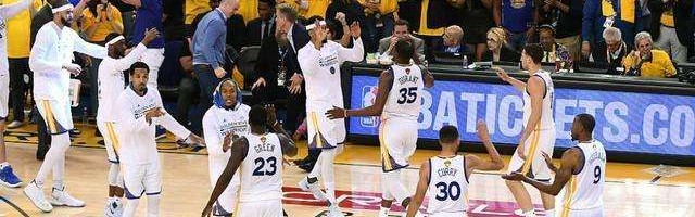  国王新球馆揭幕战惜败金州勇士队  