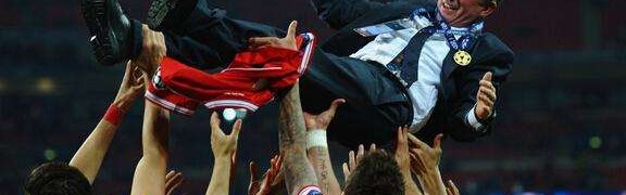  多特蒙德绝杀逆转法兰克福保留希望  