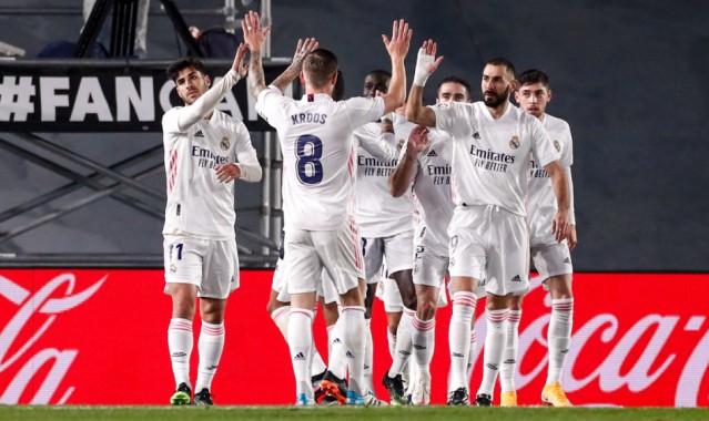  罗马中场核心感染新冠，缺席生死战  