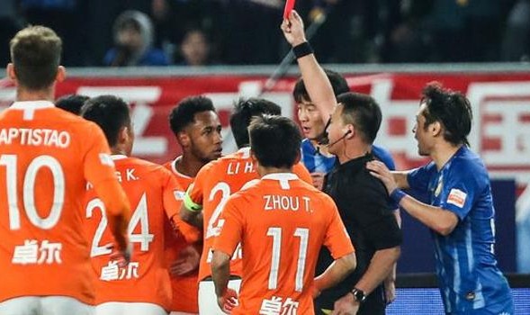  摩纳哥队长红牌停赛无缘生死战  